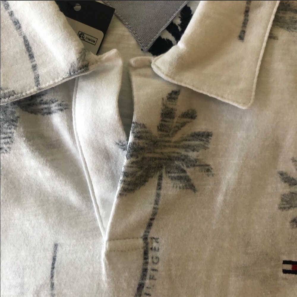 🏡 Moving sale  Price Firm Hilfiger inside out polo shirt - Picture 8 of 8